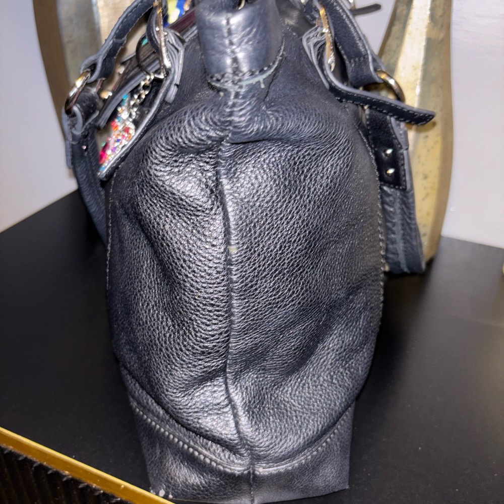 The Sak vintage pebbled black leather shoulder tote bag. Can fit a laptop. - Picture 7 of 11